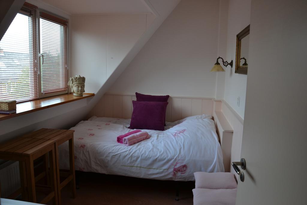 B&B Macbed Checkin-Time 1700-1800 Or Request Before You Book Alkmaar Bilik gambar